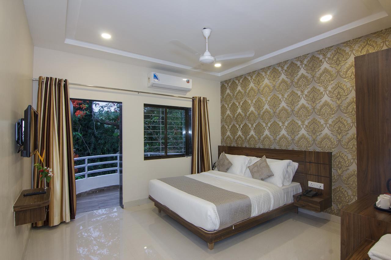 Strand Resort Lonavala Exterior photo
