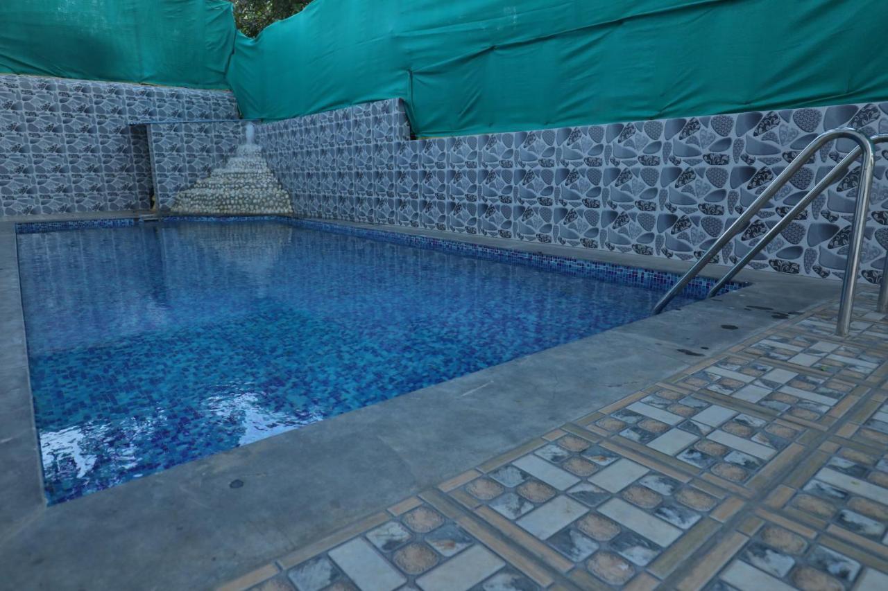 Strand Resort Lonavala Exterior photo